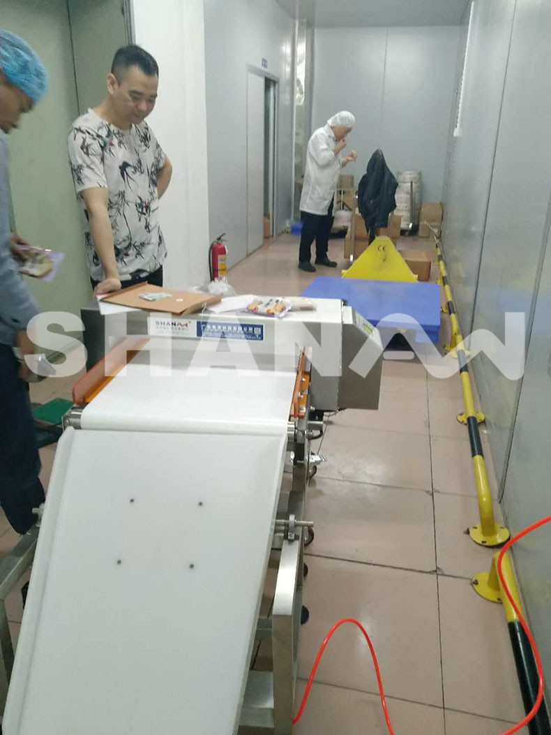 食品金屬探測(cè)器 食品金屬探測(cè)器